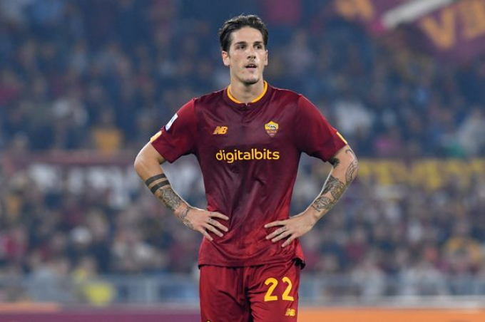 Zaniolo từ chối Bournemouth khiến Roma khó xử