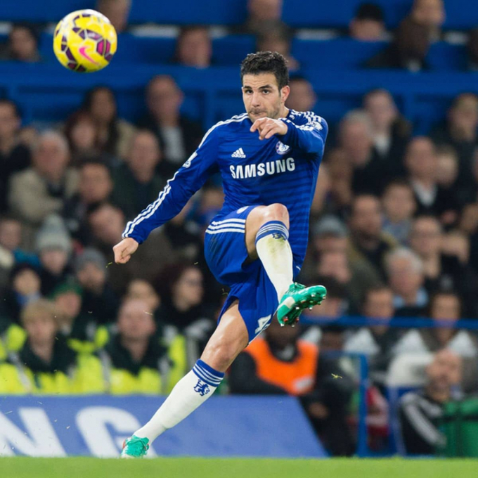 Chi thêm 90 triệu euro, Chelsea quyết mang Fabregas 2.0 về London vài ngày tới
