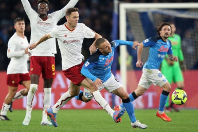 Osimhen xử lý thiên tài, Napoli bỏ túi 3 điểm kịch tính trước Roma