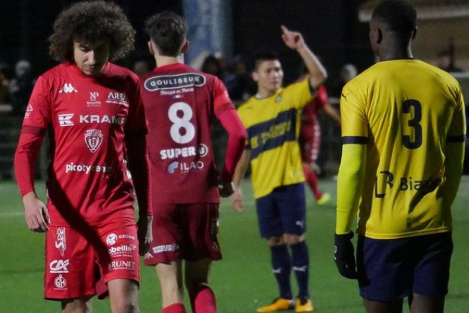 Quang Hải xuống chơi cho đội B Pau FC, báo Pháp đánh giá ra sao?