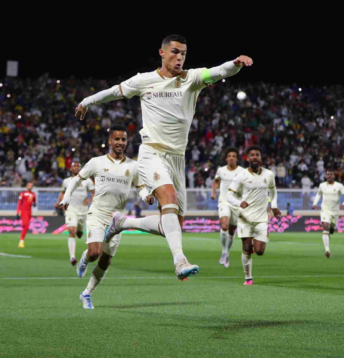 Ronaldo hé lộ sự thật ngỡ ngàng sau cú hat-trick siêu đẳng cho Al Nassr