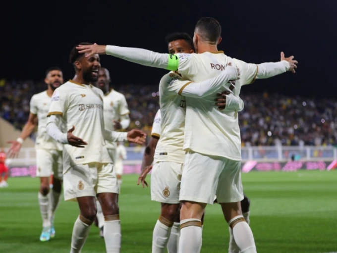 Ronaldo làm gì ngày Man United vô địch Carabao Cup?