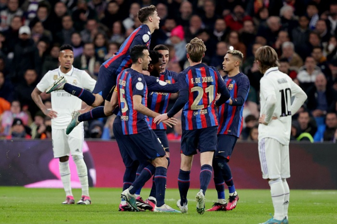 Xavi lên tiếng sau chiến thắng trước Real Madrid