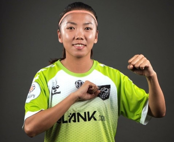 Huỳnh Như làm chủ tịch Lank FC bất ngờ