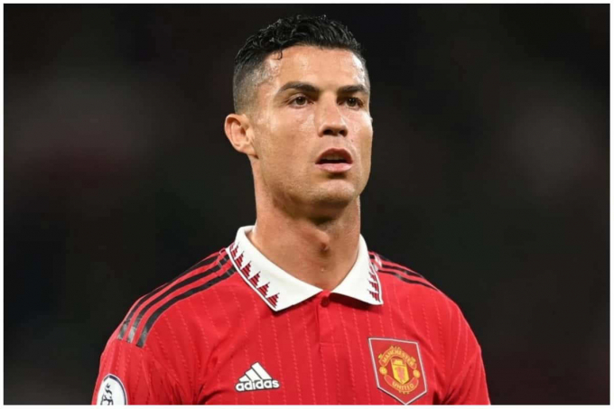 Hé lộ lời đề nghị bị chối từ ở MU khiến Ronaldo bất mãn