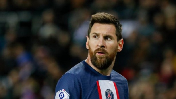 Messi bị bắt gặp cùng đồng đội cũ ở Barcelona đi ăn
