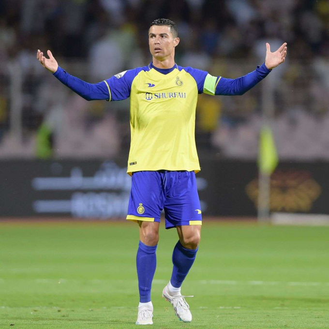 Chật vật tại Al Nassr, Ronaldo tạo cú sốc lớn ở kỳ chuyển nhượng Hè 2023