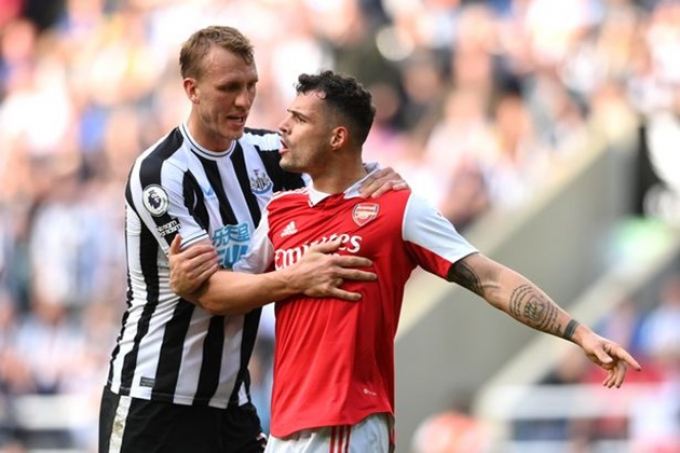 5 điểm nhấn Newcastle 0-2 Arsenal: Kỷ lục gia; Cuộc chiến căng thẳng