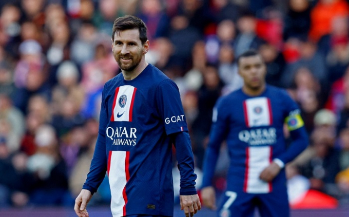 Lionel Messi trở lại tập luyện với PSG