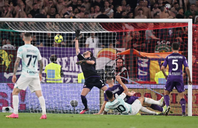 Thắng ngược Fiorentina, thầy trò Simone Inzaghi sáng cửa giành cú ăn ba