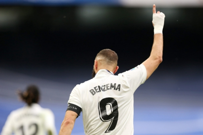 Real mập mờ, Benzema bị đề nghị khủng 200 triệu euro cám dỗ