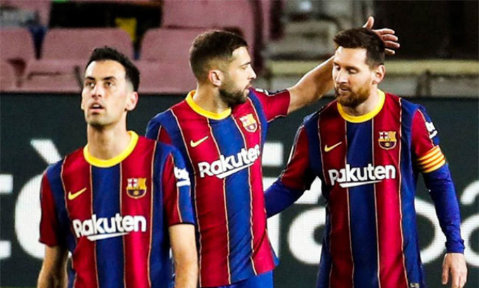 Lộ trùm cuối sau hợp đồng siêu khủng của Ronaldo, Messi và Benzema