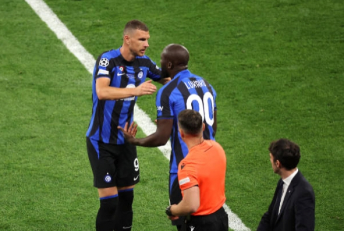 Cận cảnh 2 tình huống Lukaku chuyển hóa bàn thắng thành cơ hội khiến Inter ôm hận