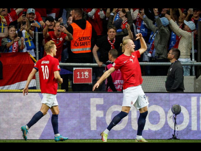 ‘Quái vật’ Man City tỏa sáng, Na Uy tận hưởng niềm vui chiến thắng