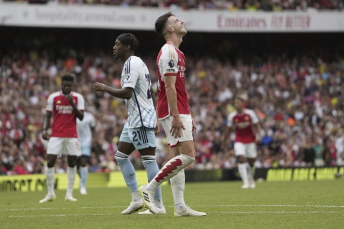 5 điểm nhấn Arsenal 2-1 Forest: Ngả mũ Siêu dự bị; Màn ra mắt trái ngược