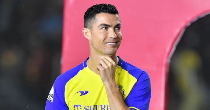 Top 10 cầu thủ nam hấp dẫn nhất: Ronaldo không phải số 1