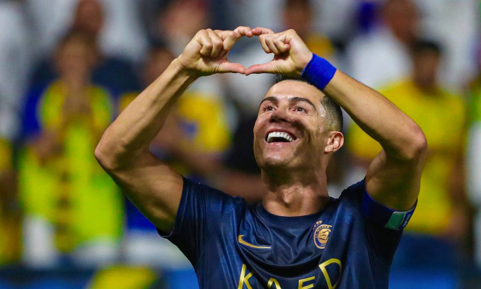 Ronaldo thăng hoa tột đỉnh, ghi điểm bằng hành động đẹp ngày Al Nassr đại thắng