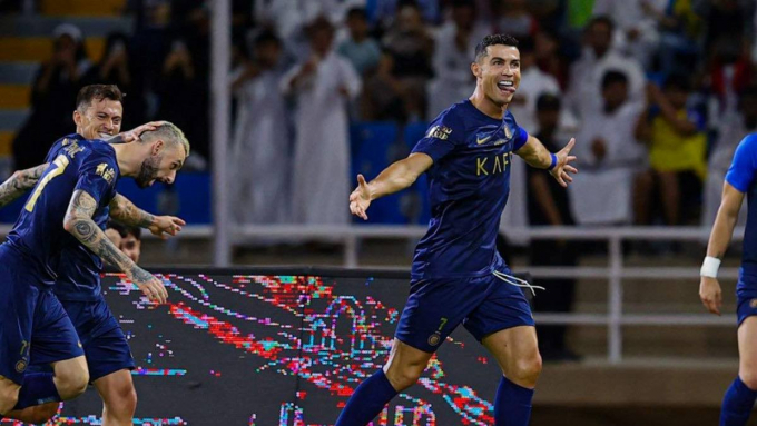 Ghi 1 bàn, góp 2 kiến tạo cho Al Nassr: Ronaldo chạm cột mốc khủng, xây chắc ngôi vị Vua phá lưới