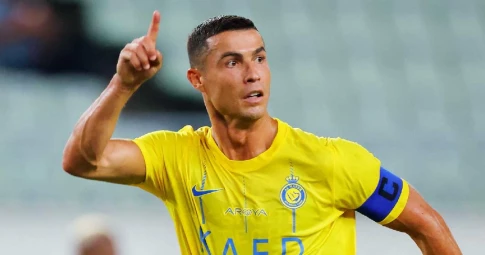 29 bàn, 7 kiến tạo: Ronaldo đi 'nước cờ' táo bạo, Al Nassr mừng rơn