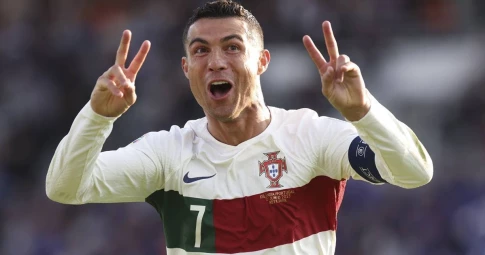 Đón hụt Messi, Indonesia công khai tham vọng đưa Ronaldo sang xứ vạn đảo