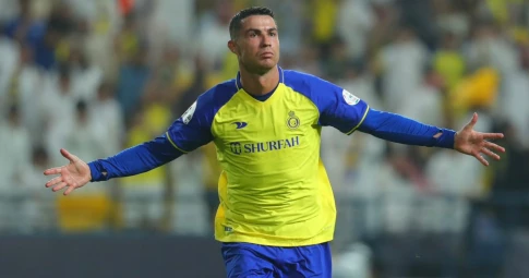 Ronaldo hồi xuân thổi bay đối thủ, hoàn tất màn ngược dòng bùng nổ cho Al Nassr