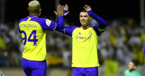 Ronaldo sút penalty phá vỡ thế bế tắc, Al Nassr nhen nhóm hy vọng vô địch