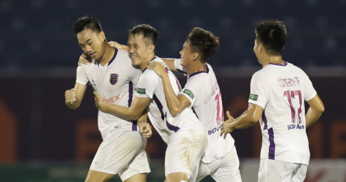 Cựu vương V-League thua tan nát trước ‘Chelsea Việt Nam’