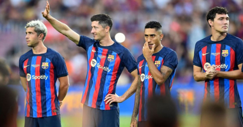 Barcelona công bố số áo của 4 tân binh vừa được đăng kí thành công