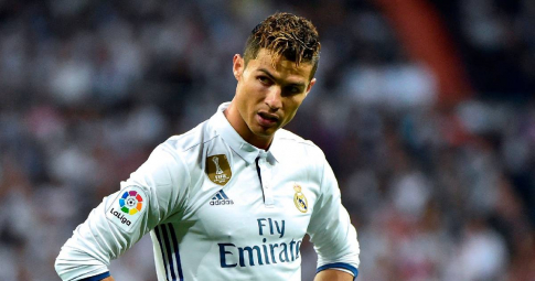 Cựu sao Chelsea bóc trần sự thật ở Real Madrid, Ronaldo cũng bị điểm tên