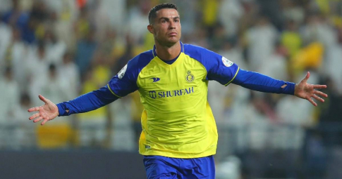 Ở lại Al Nassr, Ronaldo có thể đối đầu với 'đại gia' Việt Nam tại sân chơi châu lục