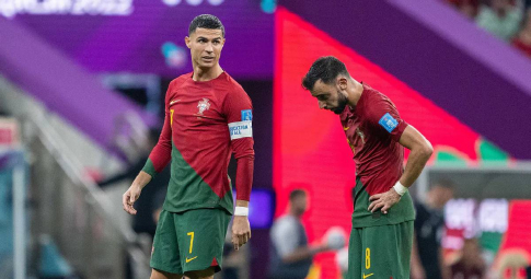 Ronaldo bị Bruno Fernandes bật lại, nội bộ tuyển Bồ Đào Nha lục đục?