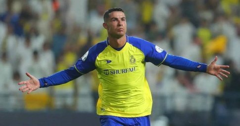 Ronaldo được đồng đội cũ hỏi bí kíp 'sinh tồn' ở Saudi Arabia