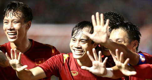 <b>Văn Toàn có bàn thắng đầu tiên</b> cho ĐT Việt Nam sau 5 năm 'tịt ngòi'