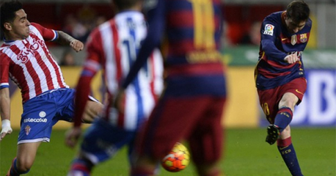 Messi chia tay Barca: Tuyệt phẩm sút phạt của số 10 ở đội chủ sân Camp Nou
