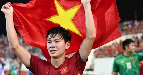 Phan Tuấn Tài bất ngờ hé lộ thần tượng trong bóng đá