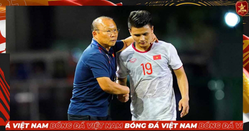 Thầy Park ‘đứng ngôi không yên’ sau khi Quang Hải chơi cho Pau FC