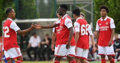Nketiah lập hattrick, Arsenal hủy diệt đối thủ ở trận giao hữu đầu tiên
