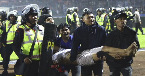 FIFA vào cuộc, Indonesia lãnh án phạt nặng
