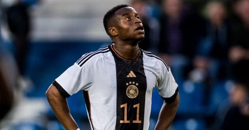 Youssoufa Mokoko <b>không phải</b> là cầu thủ <b>trẻ nhất World Cup 2022?</b>