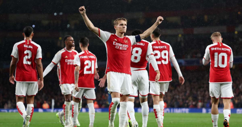 Arsenal kiếm được hàng triệu bảng sau chiến thắng trước PSV