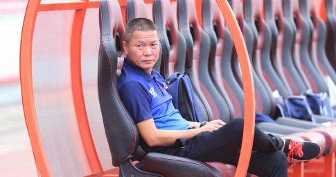 HLV Chu Đình Nghiêm nêu ra quan điểm cực gắt khi ’đá bóng không có khán giả’