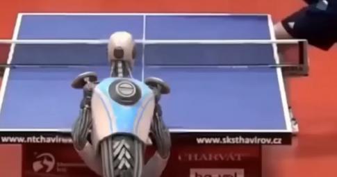 Ngỡ ngàng trước sự thật clip robot AI đánh thắng VĐV bóng bàn chuyên nghiệp