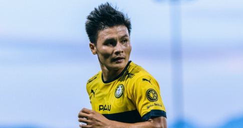 Pau FC rơi xuống thứ 18 Ligue 2, fan Trung Quốc gọi Quang Hải là Wu Lei Việt Nam