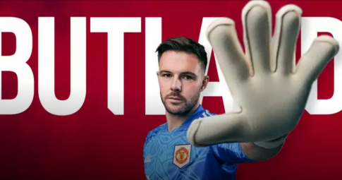 Ra mắt Man United, Butland nhận xét De Gea