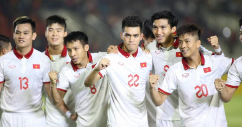AFC dùng 2 từ miêu tả chiến thắng của ĐT Việt Nam trước Lào