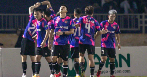 Thắng SLNA, Sài Gòn FC vững bước trên cuộc đua trụ hạng
