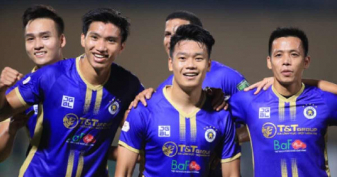 Vòng 19 V-League 2022: Nghiệt ngã Pleiku; Văn Hậu ‘mở tài khoản’