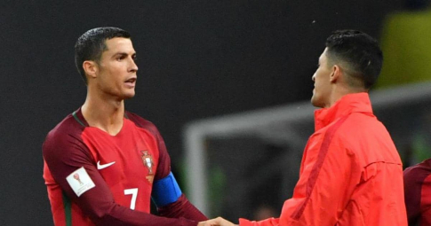 Chủ tịch Marseille nói về triển vọng kết hợp Sanchez với Ronaldo